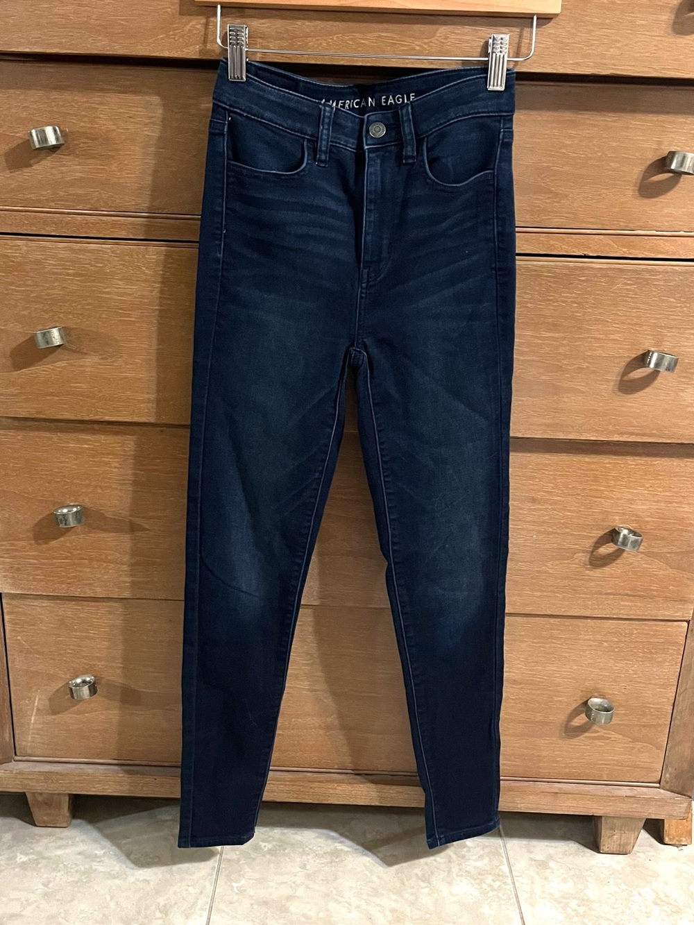 American Eagle dark wash skinny jean